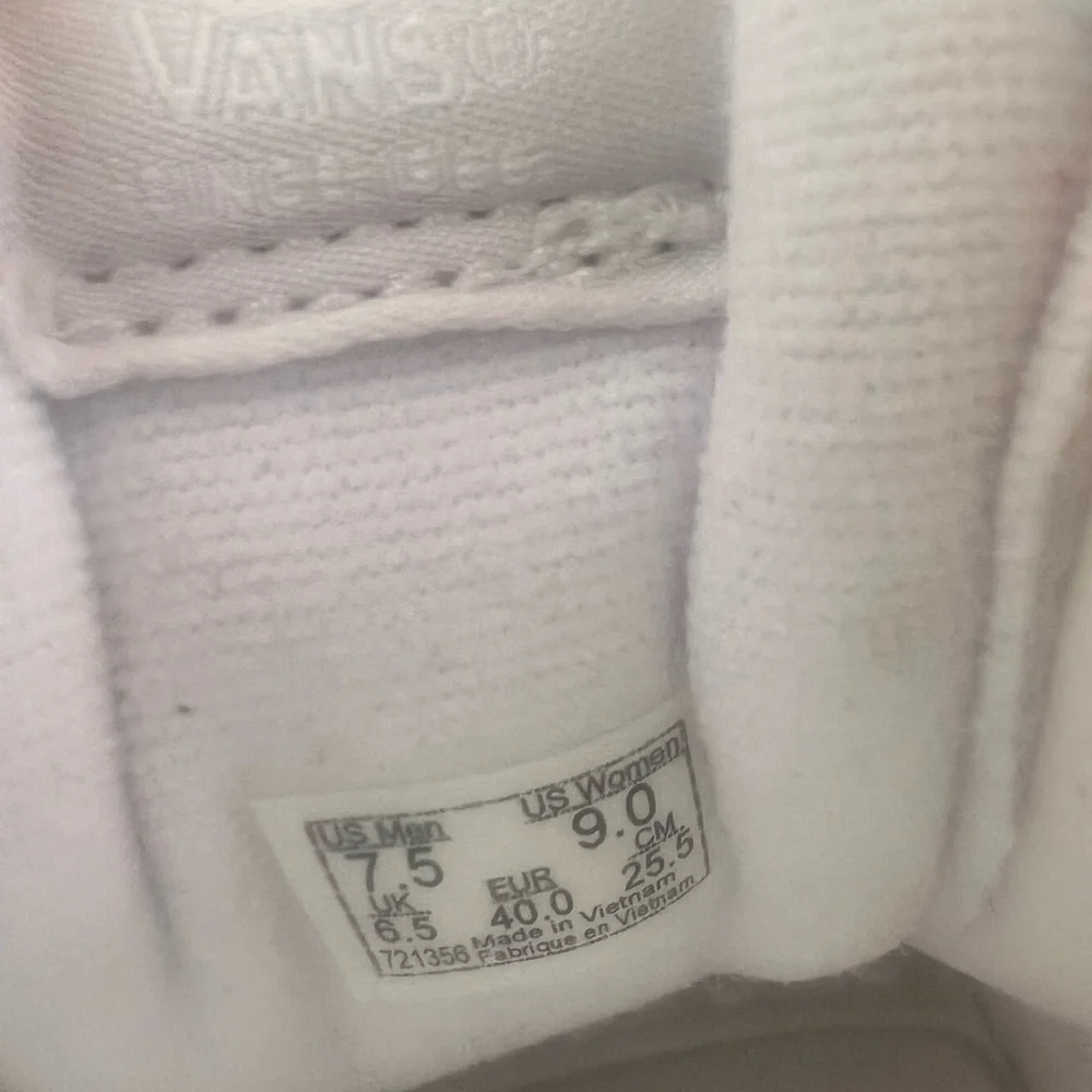 Vans Old‎ Skool Overt CC Sneakers White Light Gray Size Men7.5 / Women 9
